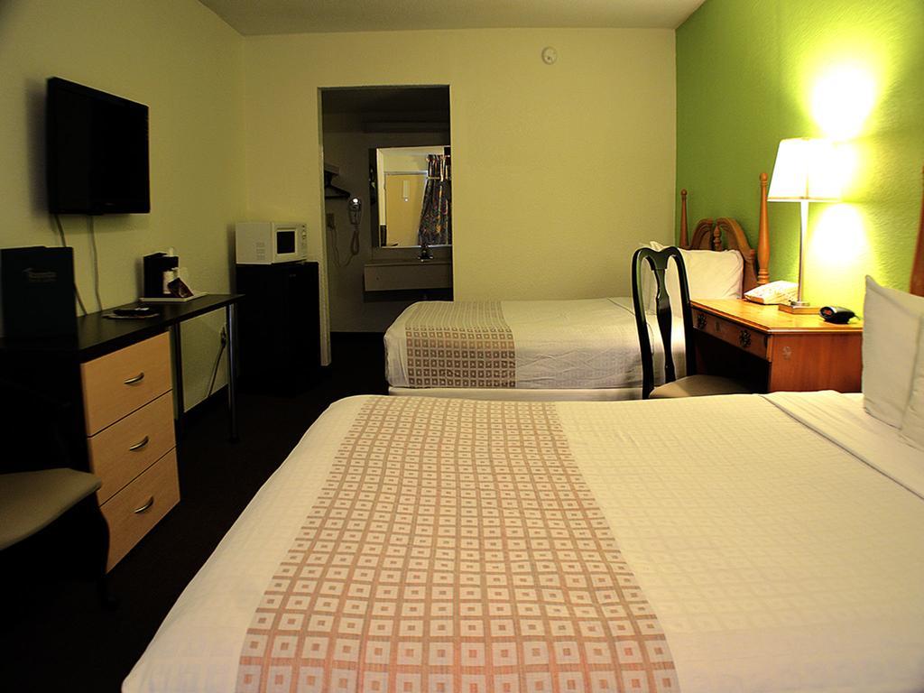 Roomba Inn & Suites At Old Town キシミー エクステリア 写真