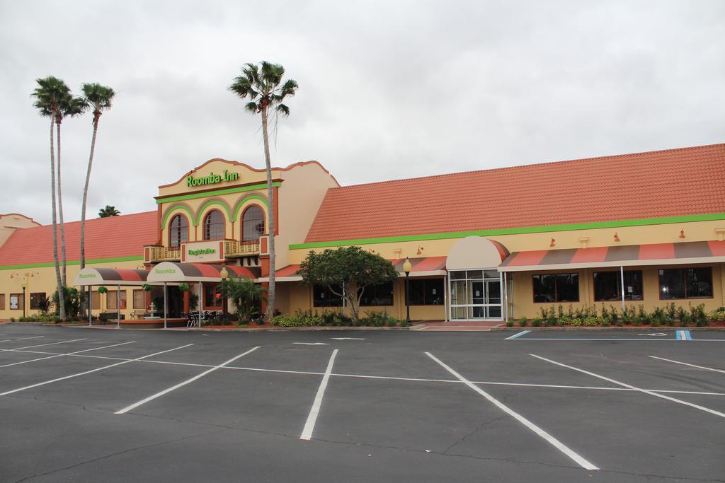 Roomba Inn & Suites At Old Town キシミー エクステリア 写真