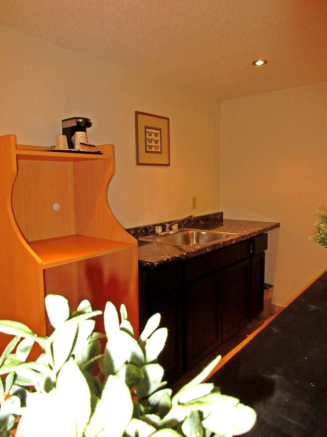 Roomba Inn & Suites At Old Town キシミー エクステリア 写真