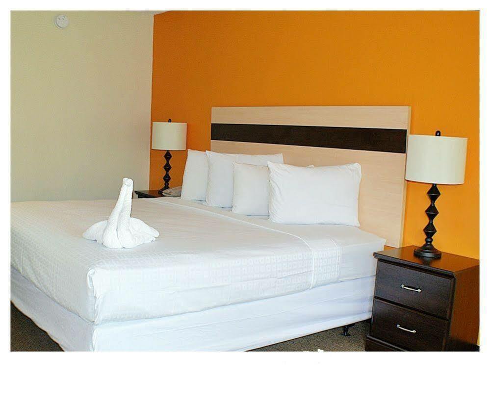 Roomba Inn & Suites At Old Town キシミー エクステリア 写真